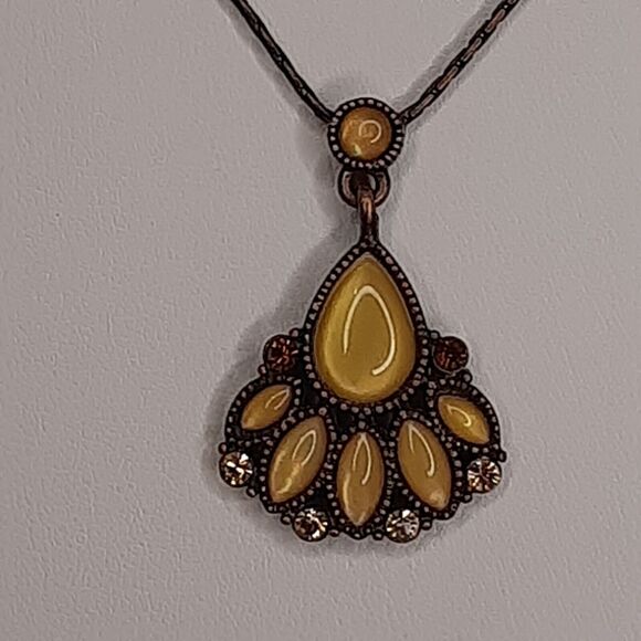 Vtg 1928 Copper Toned Yellow Moon Glow Rhinestone Necklace chain - Picture 3 of 8